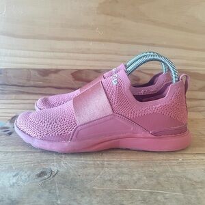 APL Techloom Bliss Slip-on Sneakers in Pink Cedar & Beach size 6.5